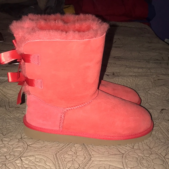 Red Bailey Bow Uggs - Picture 2 of 5